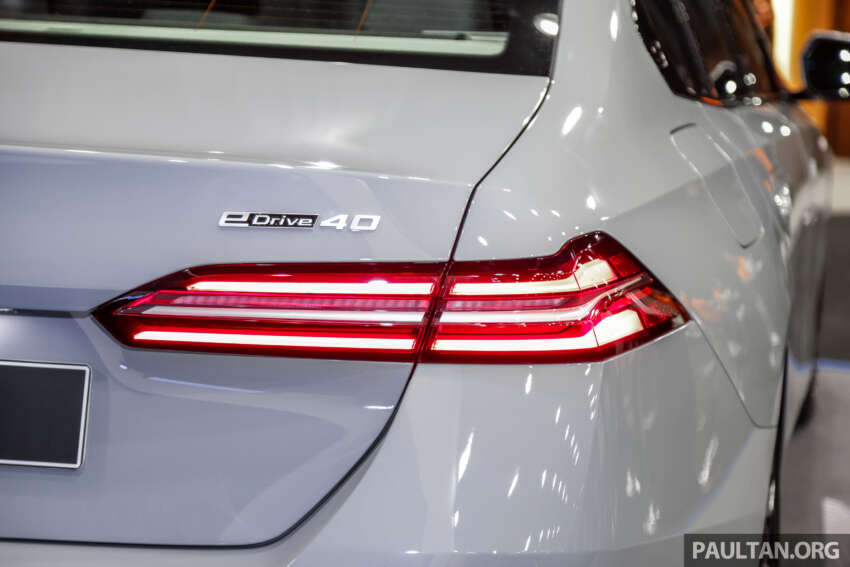 2024 BMW i5 launched in Malaysia – G60 5 Series EV debuts with eDrive40 variant, 340 hp, 582 km; RM420k 1691935
