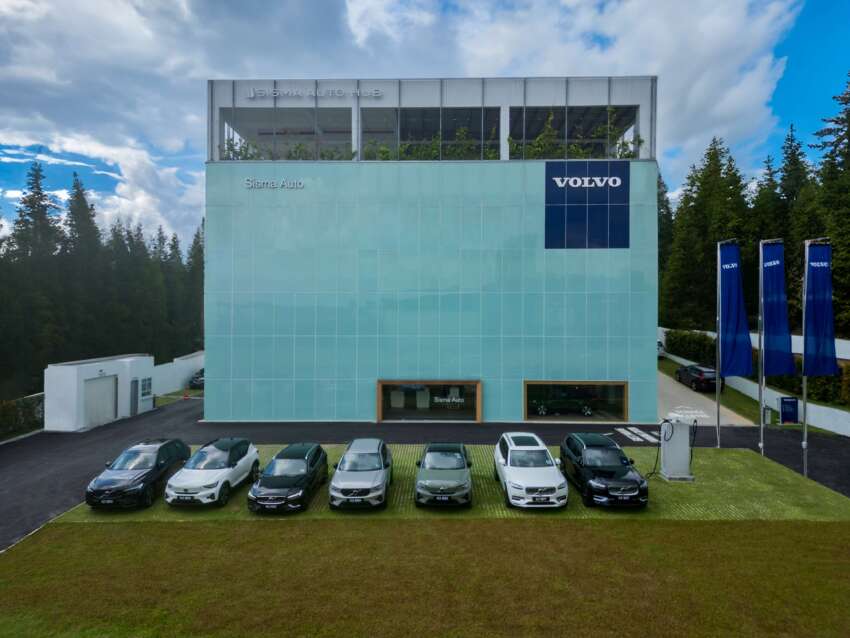 Volvo Sisma Auto Sungai Besi 3S centre opened;  120 kW DC charger, largest Volvo showroom in Malaysia 1698567