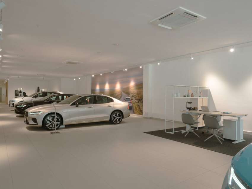 Volvo Sisma Auto Sungai Besi 3S centre opened;  120 kW DC charger, largest Volvo showroom in Malaysia 1698575
