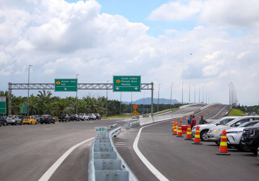 West Coast Expressway – free toll for Section 6 until Jan 2, 2024; Bandar Bukit Raja Utara to Assam Jawa 1698408