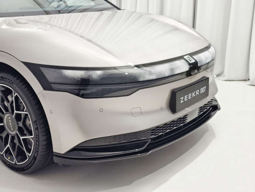 Zeekr 007 revealed – EV sedan with single-, dual-motor versions, full-length glass roof; from RM130k in China 1696687