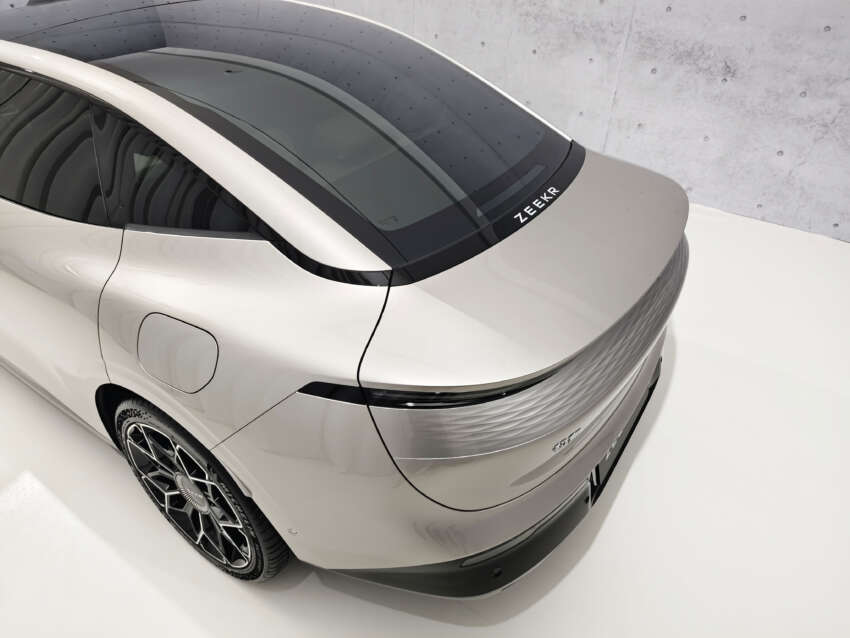 Zeekr 007 revealed – EV sedan with single-, dual-motor versions, full-length glass roof; from RM130k in China 1696691