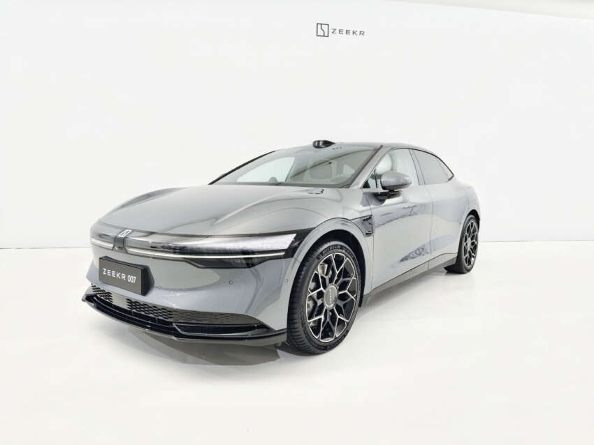 Zeekr 007 revealed – EV sedan with single-, dual-motor versions, full-length glass roof; from RM130k in China 1696682