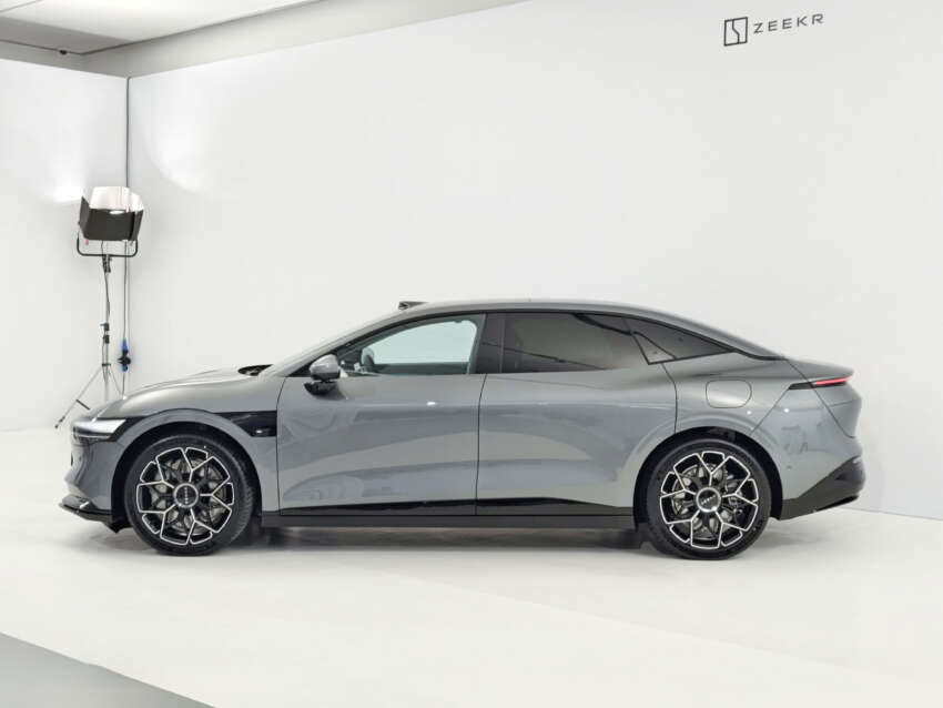 Zeekr 007 revealed – EV sedan with single-, dual-motor versions, full-length glass roof; from RM130k in China 1696683
