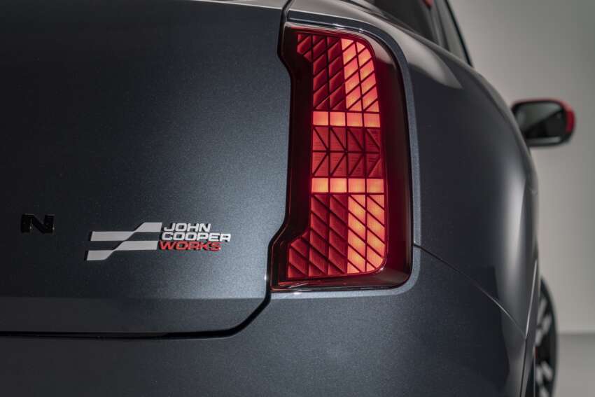 2024 MINI Countryman John Cooper Works revealed – up to 317 PS, 0-100 km/h in 5.4s, 250 km/h top speed 1695514
