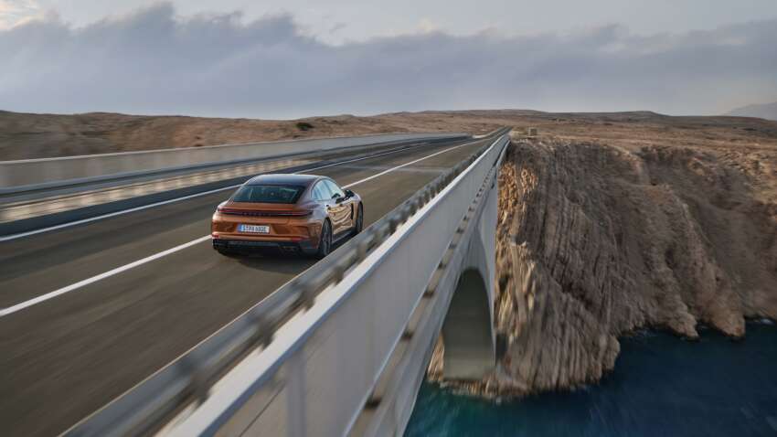2024 Porsche Panamera – third-gen gets more power, tech; Turbo E-Hybrid w 680 PS, 930 Nm, 91 km e-range 1700374