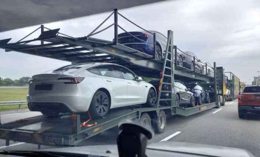 Trailer loads of the Tesla Model 3 Highland arrive at Tesla Cyberjaya – deliveries to start very soon? 1700355