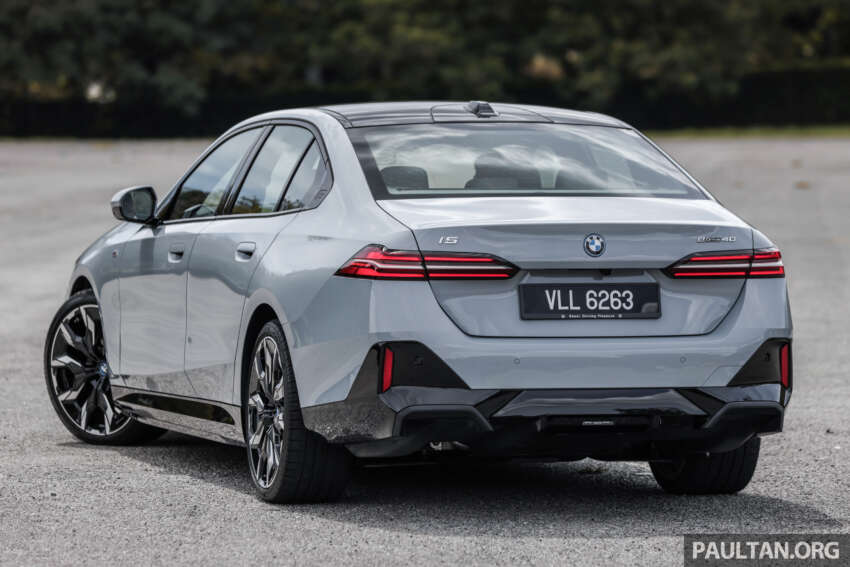 2024 BMW i5 eDrive40 Malaysian review – 582 km range; fr RM400k; is the first-ever 5 Series EV good? 1711031