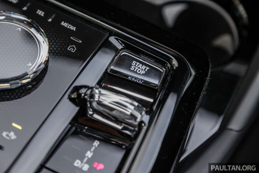 2024 BMW i5 eDrive40 Malaysian review – 582 km range; fr RM400k; is the first-ever 5 Series EV good? 1711178