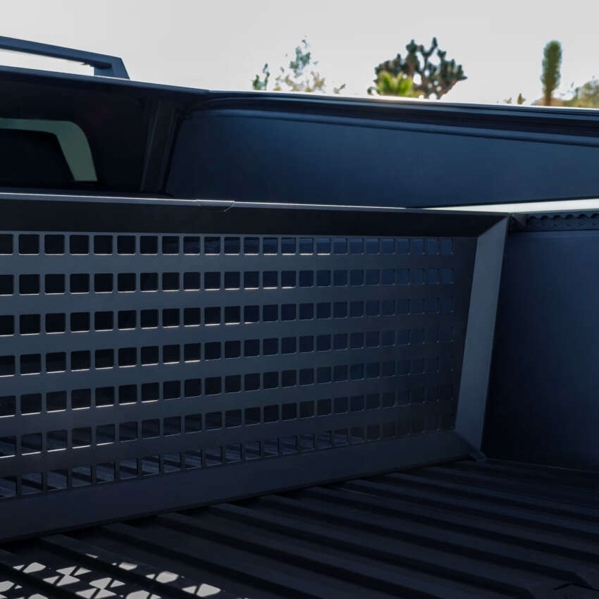 2024 Tesla Cybertruck debuts – EV pick-up truck with up to 857 PS, 756 km EV range; bulletproof body 1702464