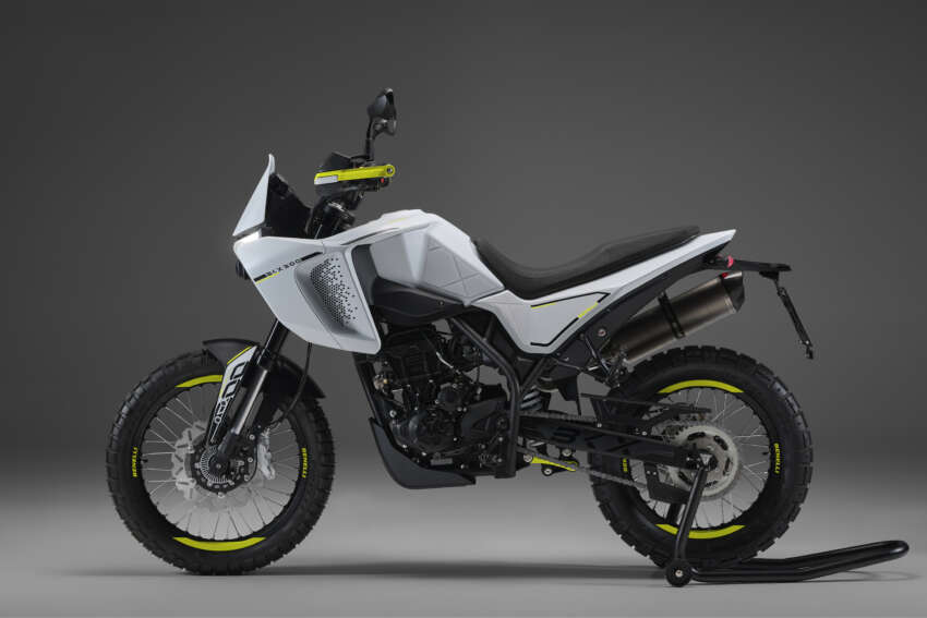 Benelli BKX 300 dan BKX 300 S diperkenal – guna enjin 292 cc baru, masuk pasaran tengah tahun 2024 1702514