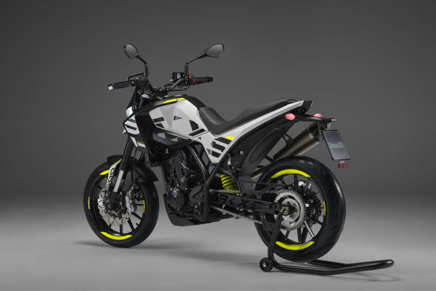 Benelli BKX 300 dan BKX 300 S diperkenal – guna enjin 292 cc baru, masuk pasaran tengah tahun 2024 1702545