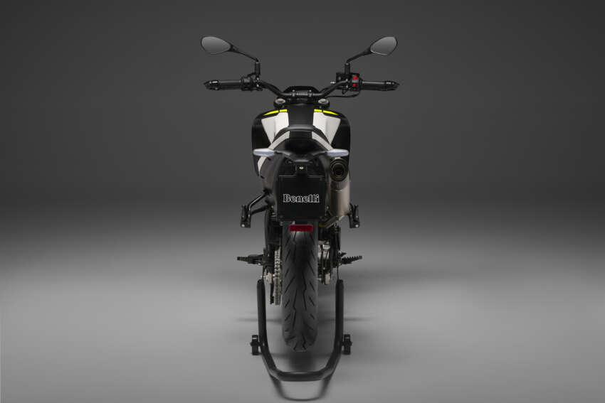 Benelli BKX 300 dan BKX 300 S diperkenal – guna enjin 292 cc baru, masuk pasaran tengah tahun 2024 1702542