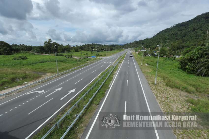 Lebuhraya Pan Borneo jajaran Sarawak bakal dibuka sepenuhnya hujung bulan ini, capai 98% siap – Menteri 1702793
