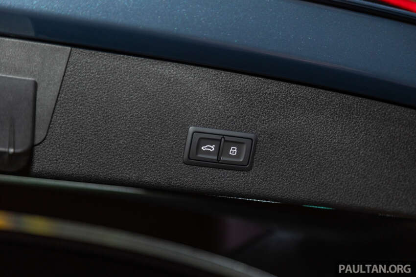 Audi SQ8 e-tron, Sportback e-tron dilancar — 3 motor elektrik, hingga 471 km, 503 PS/973 Nm; dari RM520k 1717243