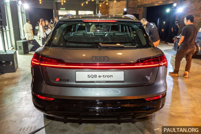 Audi SQ8 e-tron, Sportback e-tron dilancar — 3 motor elektrik, hingga 471 km, 503 PS/973 Nm; dari RM520k 1716937