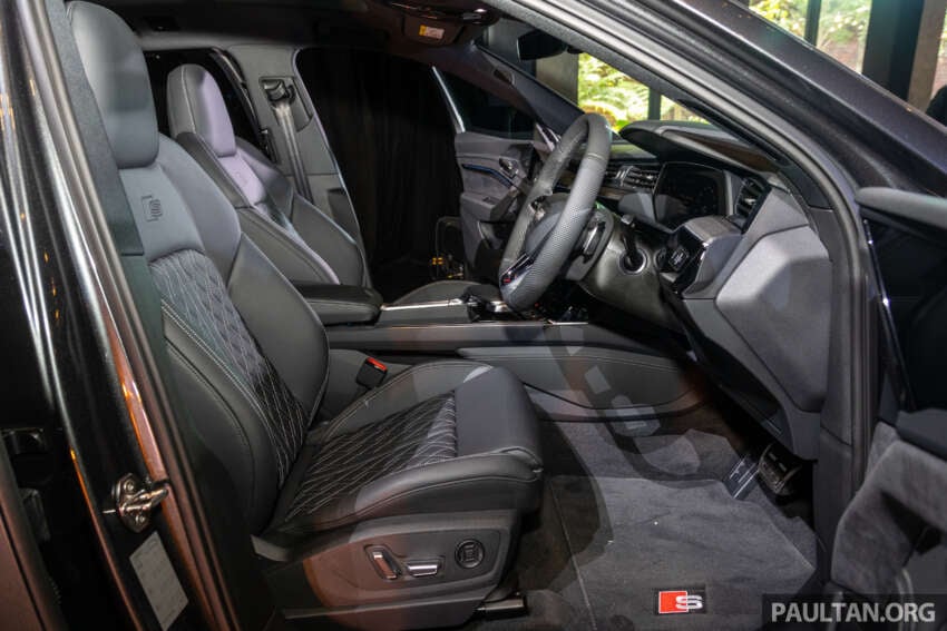 Audi SQ8 e-tron, Sportback e-tron dilancar — 3 motor elektrik, hingga 471 km, 503 PS/973 Nm; dari RM520k 1717000