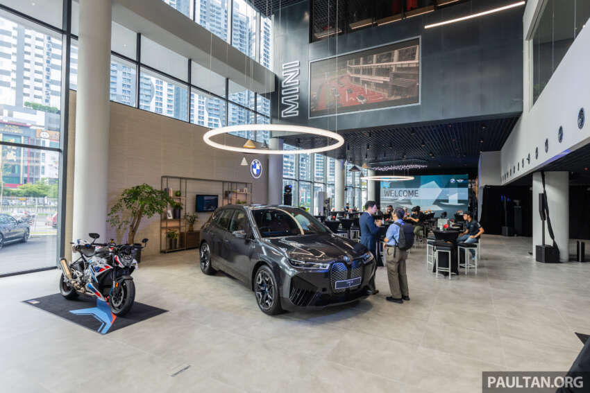 Auto Bavaria Balakong – new BMW showroom with latest Retail.NEXT concept; replaces AB Sungai Besi 1718145