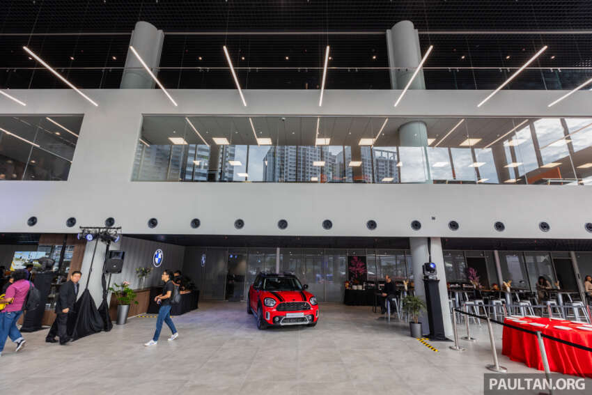 Auto Bavaria Balakong – new BMW showroom with latest Retail.NEXT concept; replaces AB Sungai Besi 1718140