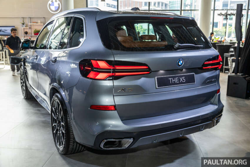 BMW X5 xDrive50e M Sport 2024 dipertontonkan di Malaysia – CKD; 489 hp/700 Nm, gerak elektrik 110 km 1717886