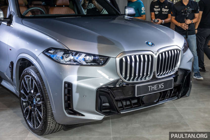 BMW X5 xDrive50e M Sport 2024 dipertontonkan di Malaysia – CKD; 489 hp/700 Nm, gerak elektrik 110 km 1717890
