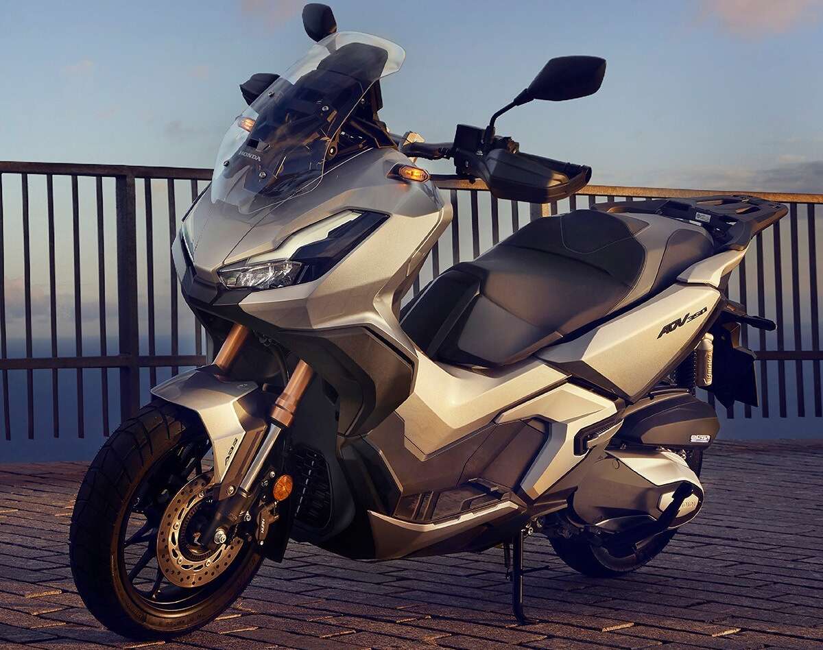 22YM HONDA ADV350 Paul Tan