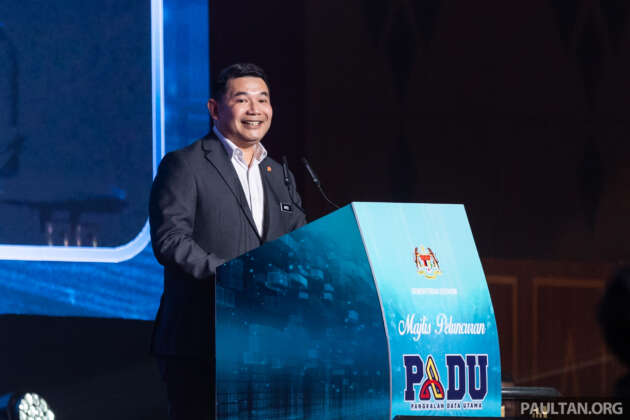 Government expands ‘no-advance’ strategy for RON95 petrol targeted subsidy – Rafizi Ramli