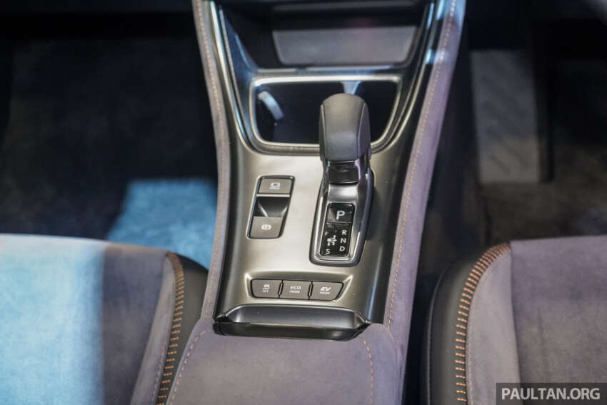 2024 Lexus LBX now in Singapore – brand’s 1st Cat A COE car; 1.5L hybrid; should this come to Malaysia? 1716468