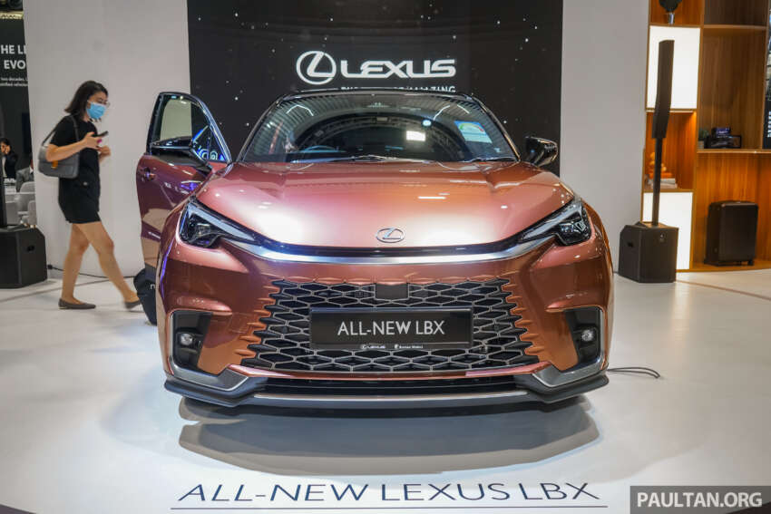 2024 Lexus LBX now in Singapore – brand’s 1st Cat A COE car; 1.5L hybrid; should this come to Malaysia? 1716458