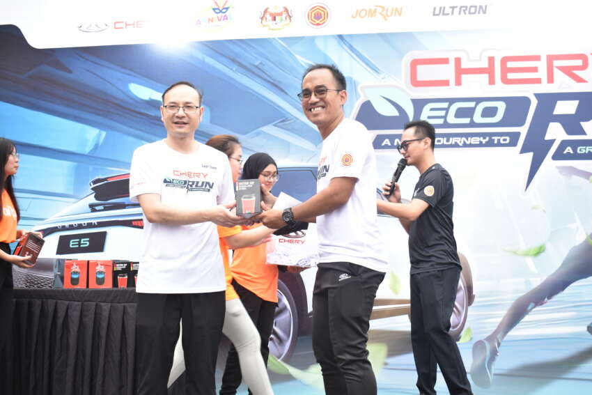 Chery Eco Run attracted 3.4k runners including MITI minister Tengku Zafrul – set to be an annual event 1714080
