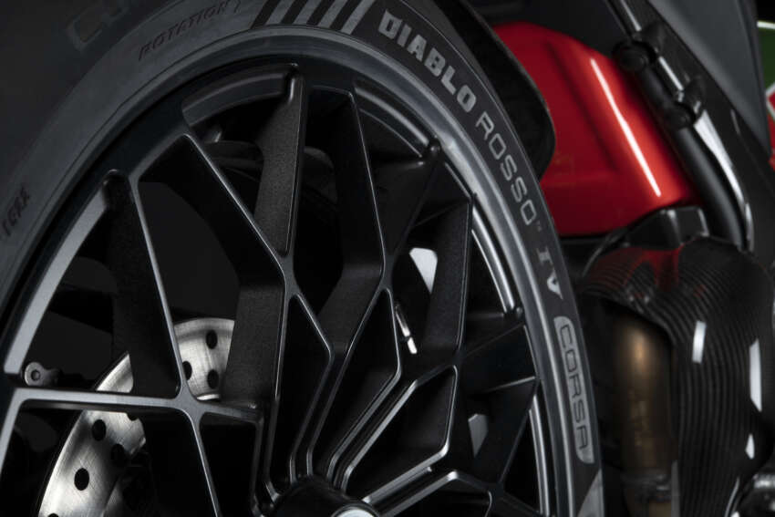 Ducati Streetfighter V4 Lamborghini in M’sia, RM460k 1721107