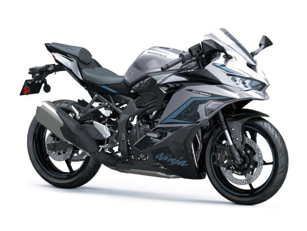 Modenas Ninja ZX-25R SE ditawarkan dalam warna baru – kelengkapan masih sama, harga RM33,900