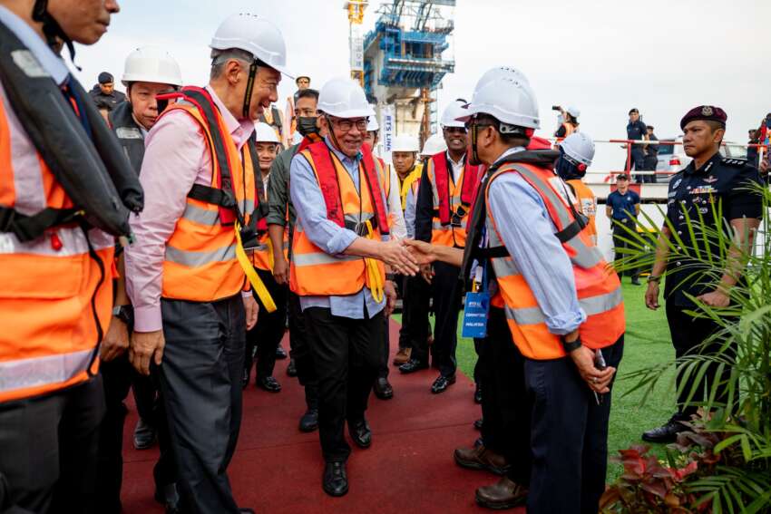 Projek RTS Link antara M’sia-S’pura ‘disambung’ secara simbolik, tahap kemajuan pembinaan kini 65% 1714956
