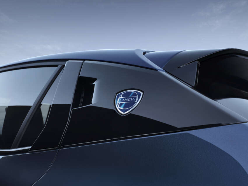 2024 Lancia Ypsilon EV – reinvented Italian hatchback based on Peugeot 208 with 156 PS, 403 km range 1728548