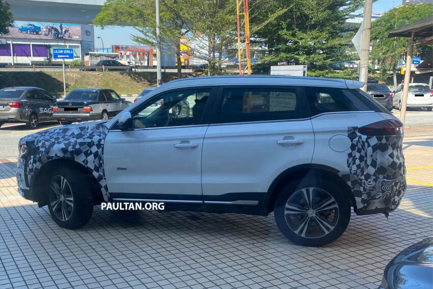 2024 Proton X70 facelift spied – new wheels from Geely Boyue FL, old dashboard from current model 1734091