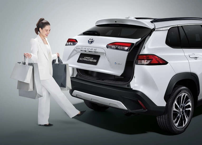 2024 Toyota Corolla Cross facelift – 1.8L petrol, hybrid; digital dash, EPB, wireless CarPlay, Android Auto 1726549