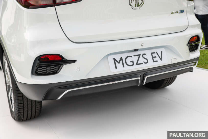 MG ZS EV boleh ditempah di M’sia – 176 PS/280 Nm, 51.1 kWh, jarak gerak 320 km, dijangka dari RM129k 1733510