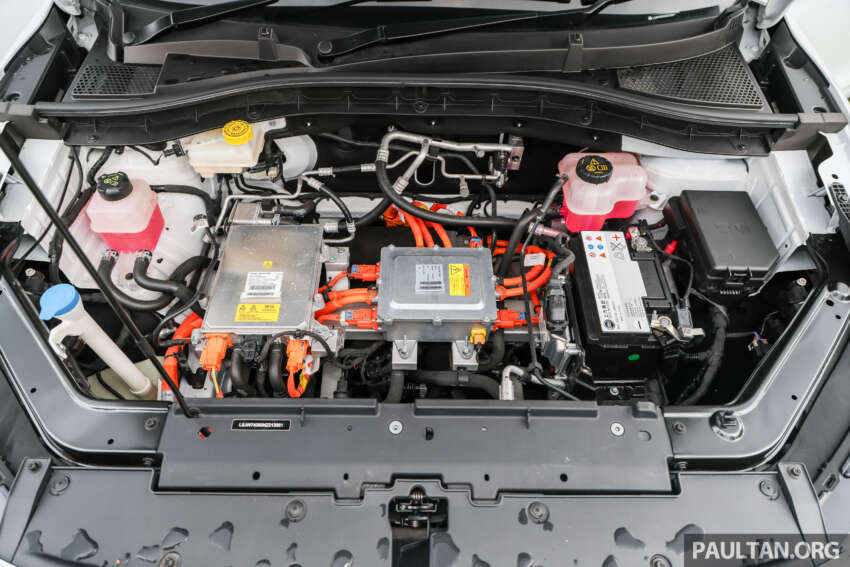 MG ZS EV boleh ditempah di M’sia – 176 PS/280 Nm, 51.1 kWh, jarak gerak 320 km, dijangka dari RM129k 1733513