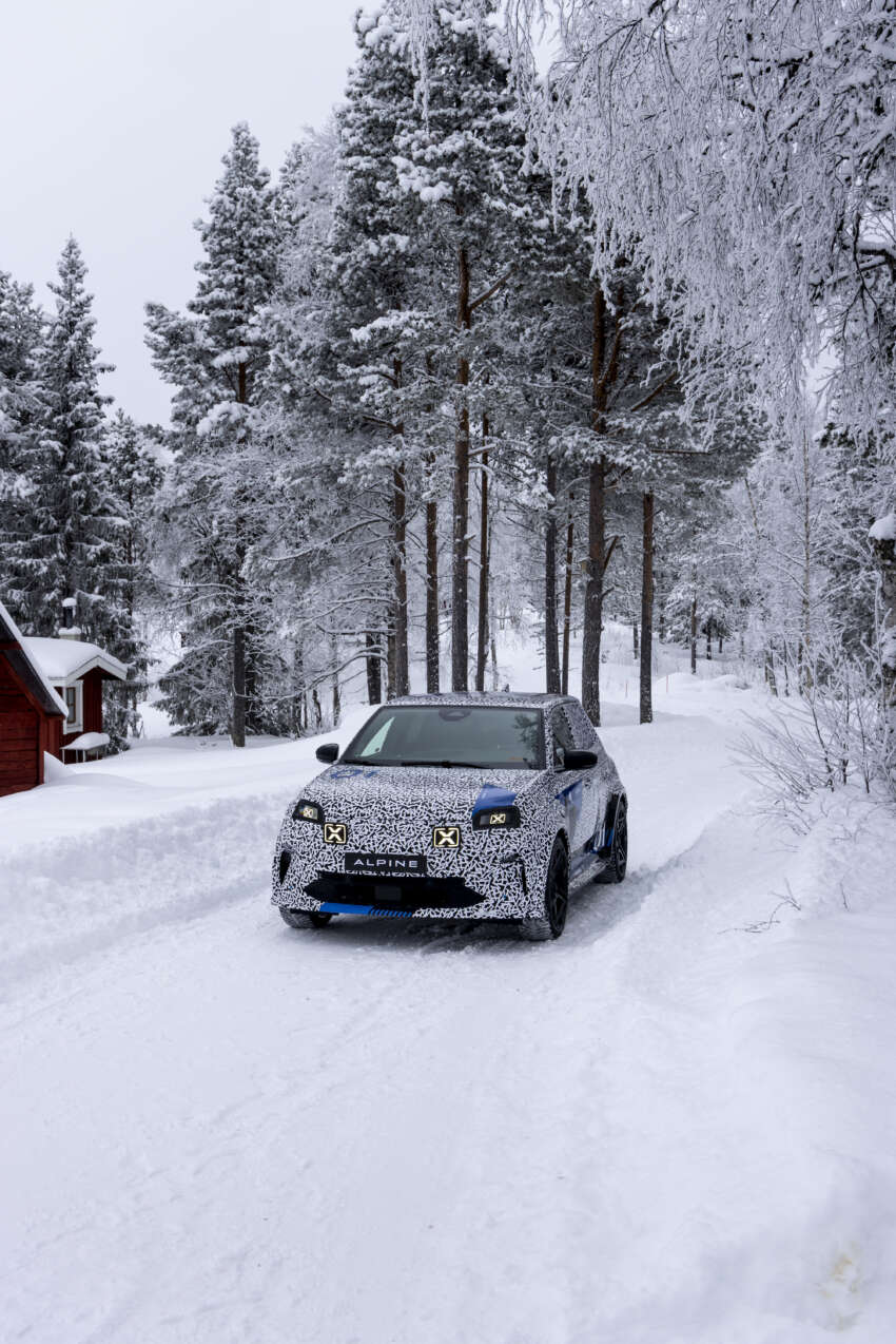 Alpine A290 EV hot hatchback to debut in June 2024 1730439