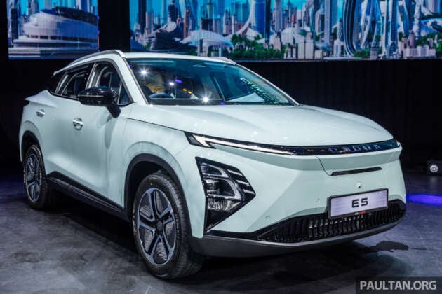 Chery Omoda E5 EV launched in Malaysia – 430 km range, 7.6s, 8yr batt warranty, CKD Q2 2024, RM147k