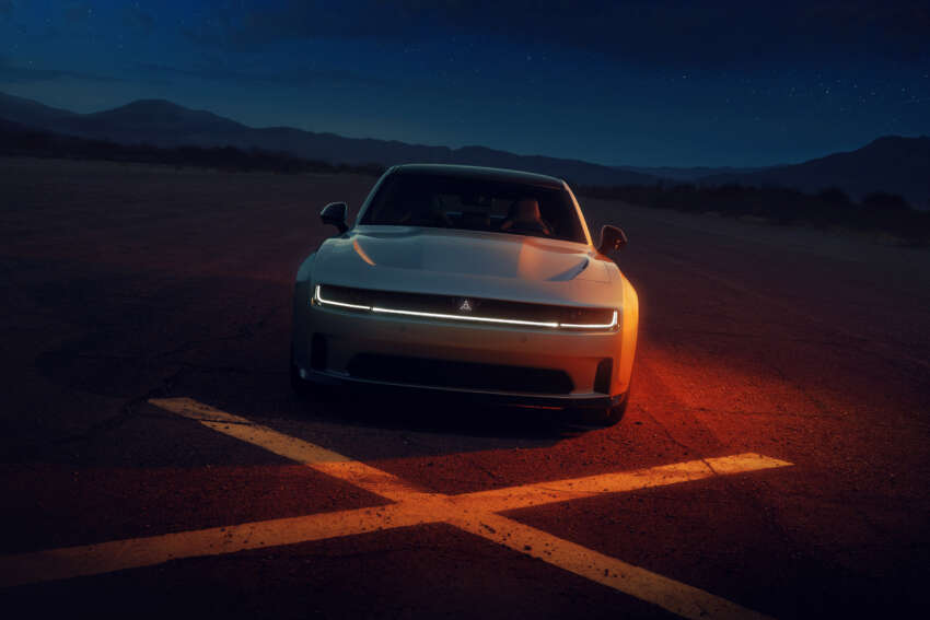 2024 Dodge Charger Daytona debuts – brand’s first EV muscle car with up to 670 hp, 850 Nm, 510 km range 1737145