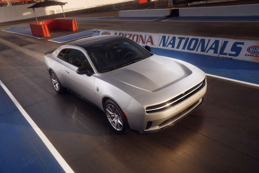 2024 Dodge Charger Daytona debuts – brand’s first EV muscle car with up to 670 hp, 850 Nm, 510 km range 1737140