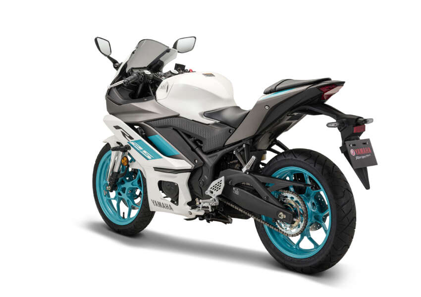 2024 Yamaha R25 new colour for Malaysia, RM22,998 1735759