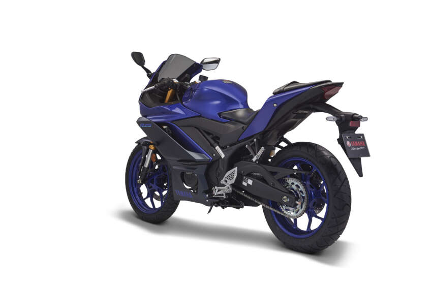 2024 Yamaha R25 new colour for Malaysia, RM22,998 1735767