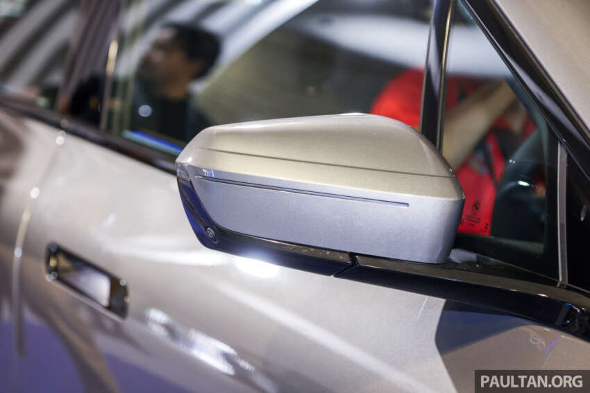 BMW iX xDrive50 Sport 2024 di M’sia — pengecas AC 22 kW; tiada bumbung kaca, Laserlight; murah RM62k 1735331
