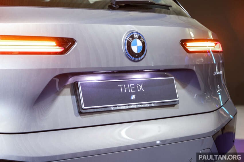 2024 BMW iX xDrive50 Sport in Malaysia – 22 kW AC charging; no glass roof, Laserlights; RM62k cheaper 1735103