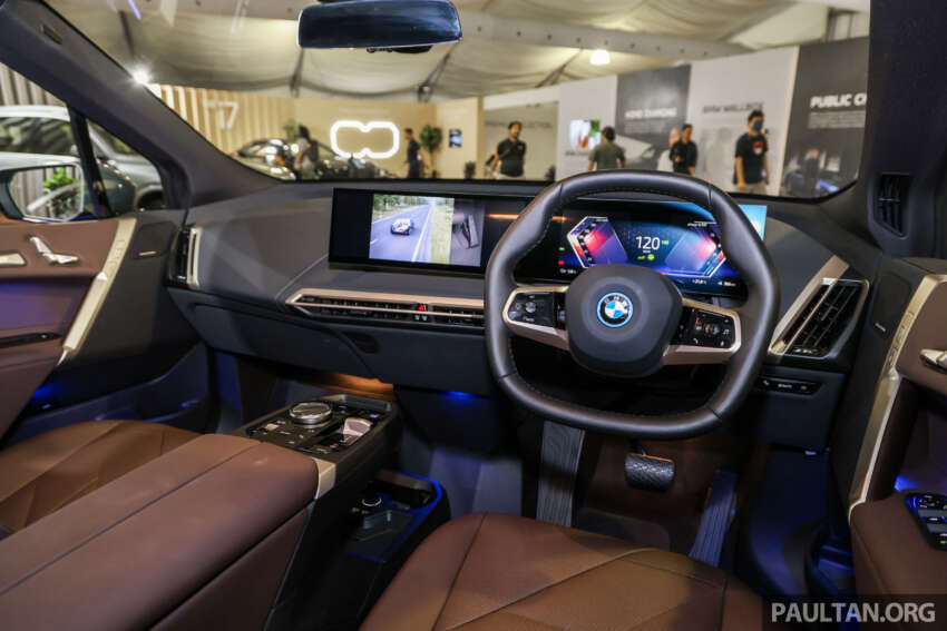 BMW iX xDrive50 Sport 2024 di M’sia — pengecas AC 22 kW; tiada bumbung kaca, Laserlight; murah RM62k 1735364