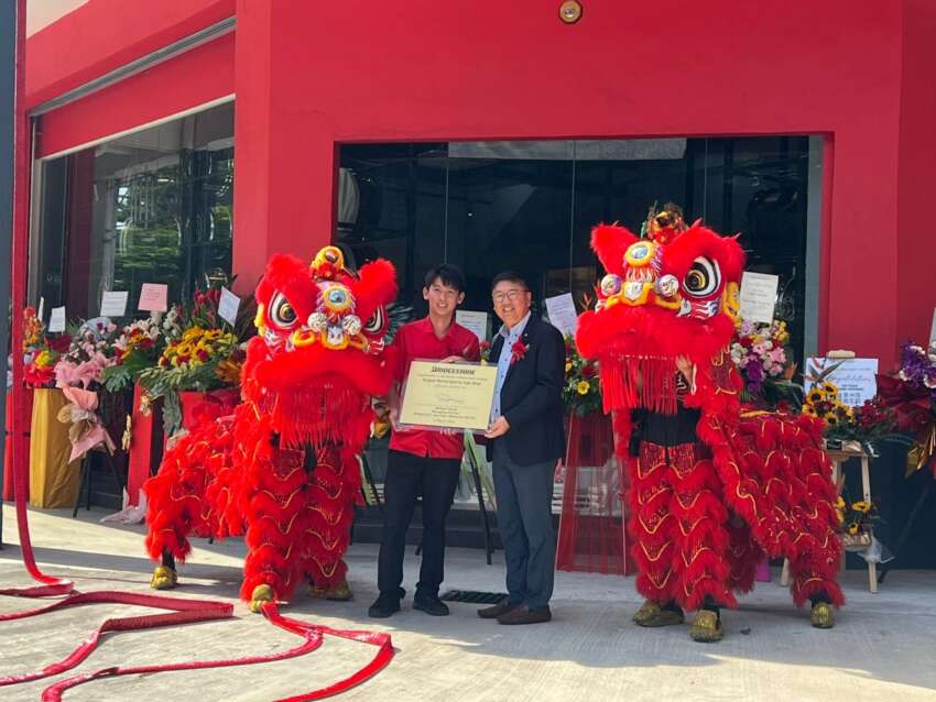 Bridgestone Premium tyre retail outlet opened by Vogue Motorsports in USJ19, Subang Jaya 1740928