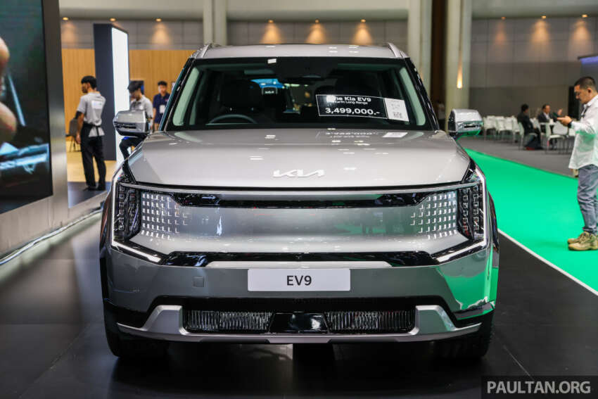 Bangkok 2024: Kia EV9 – three-row SUV; up to 384 PS, 700 Nm, 680 km EV range; launching in Malaysia soon 1744078