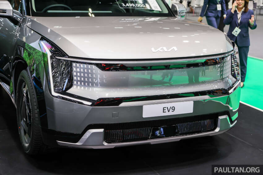 Bangkok 2024: Kia EV9 – three-row SUV; up to 384 PS, 700 Nm, 680 km EV range; launching in Malaysia soon 1744081